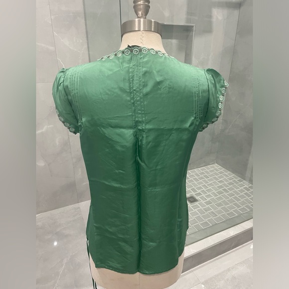 BCBGMAXAZRIA GREEN SILK TOP SIZE SMALL - Picture 10 of 16